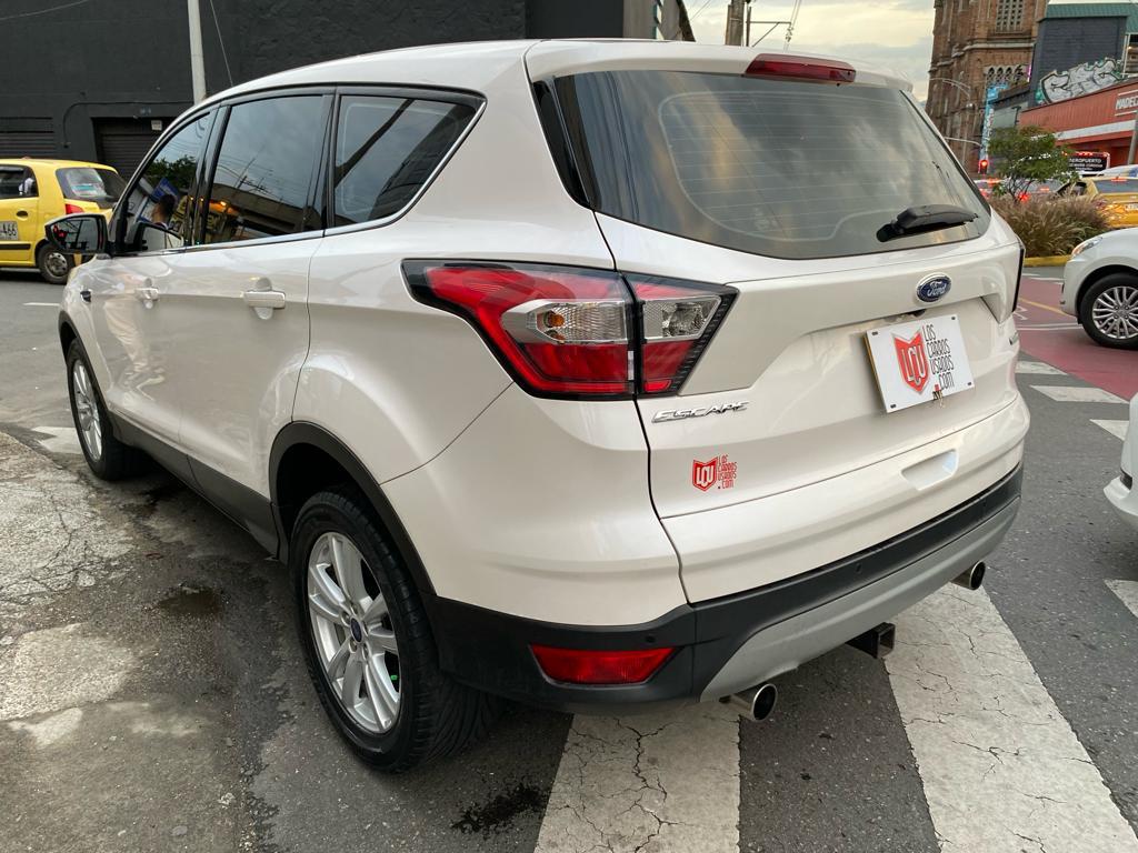 FORD ESCAPE SE AT