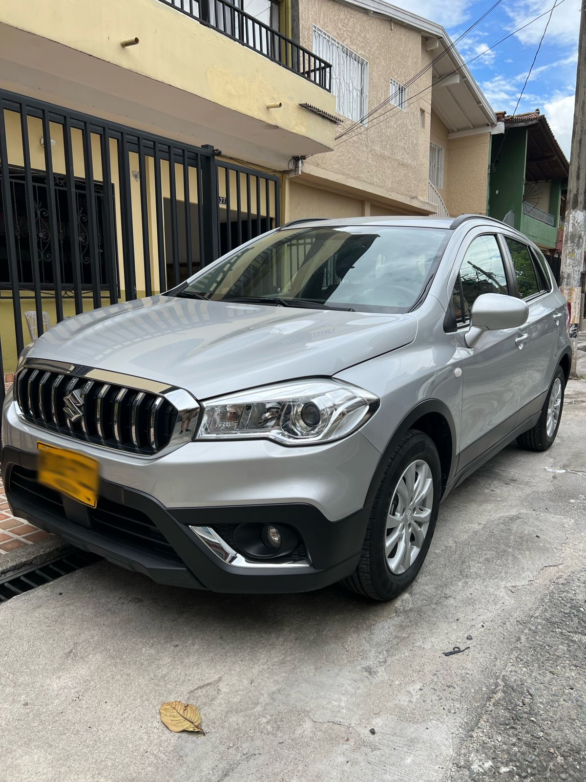SUZUKI S-CROSS GL 2WD MT